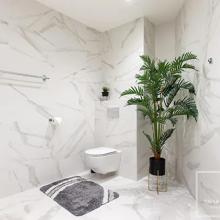 High-end 2br, Ambassador Building, Lift, Skyline View Apartman Tallinn