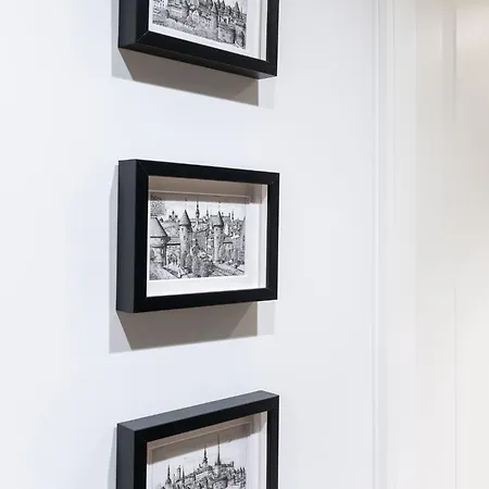 High-end 2br, Ambassador Building, Lift, Skyline View Tallinn