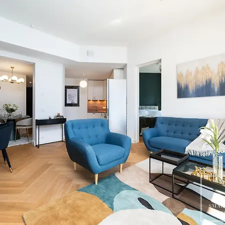 High-end 2br, Ambassador Building, Lift, Skyline View Apartman Tallinn