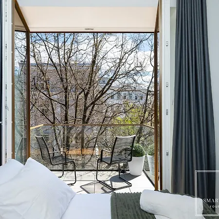 High-end 2br, Ambassador Building, Lift, Skyline View * Tallinn